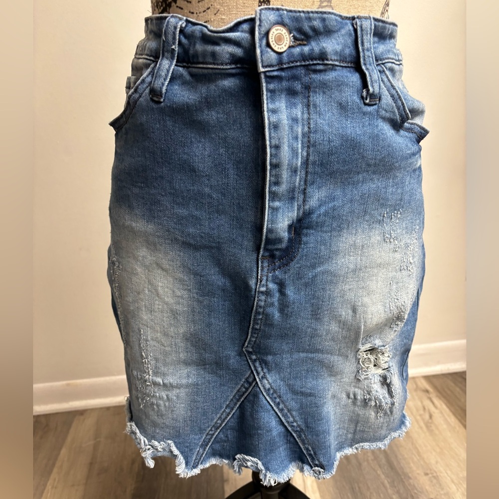 KanCan Distressed Denim Pencil Skirt